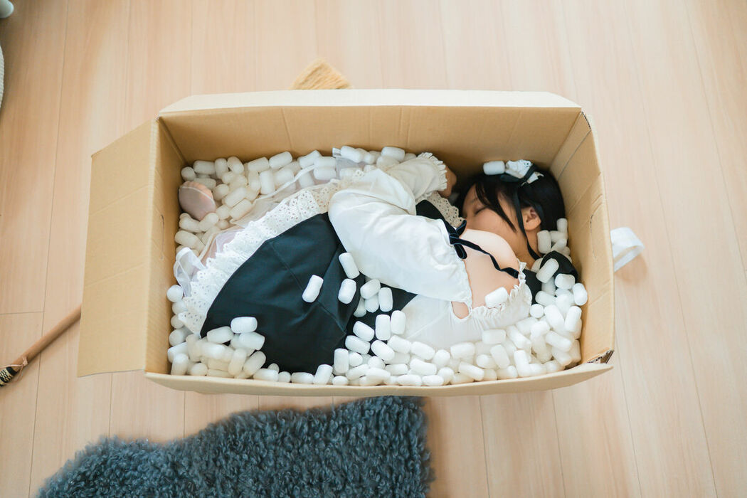 Coser@けん研 けんけん – C106实体刊物グラグラ And 推し型メイドロイドとしたいこと Part01 (62P)