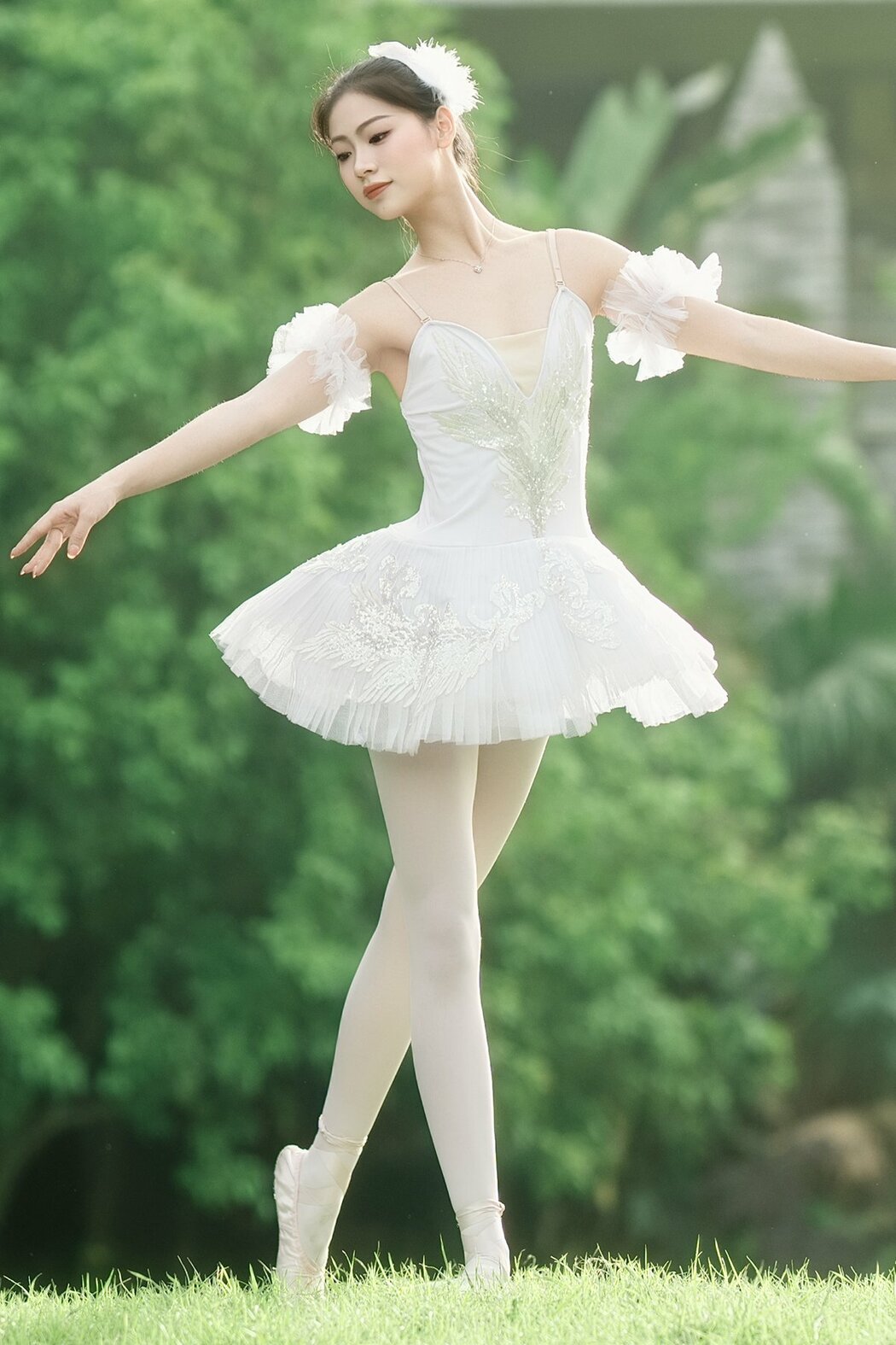 YiTuYu艺图语 Vol.9920 Xin Yu (14P) Cover Photo