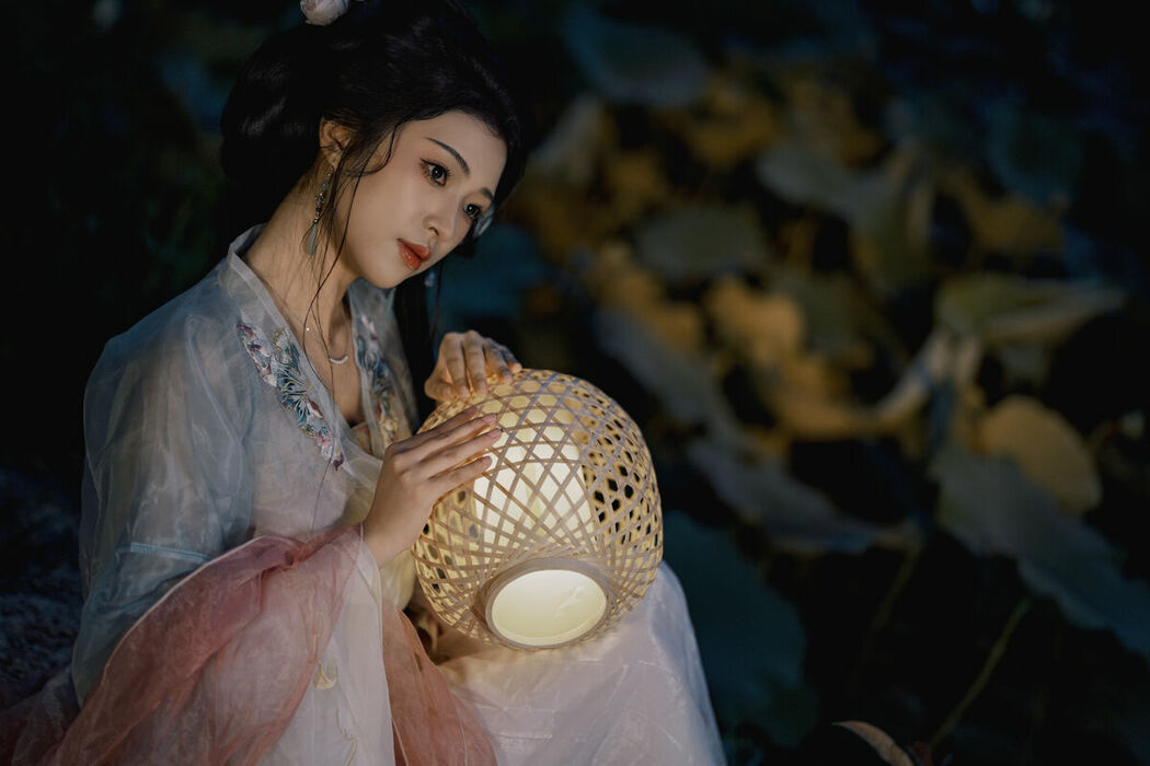 YiTuYu艺图语 Vol.9919 Xiao Qian (15P)