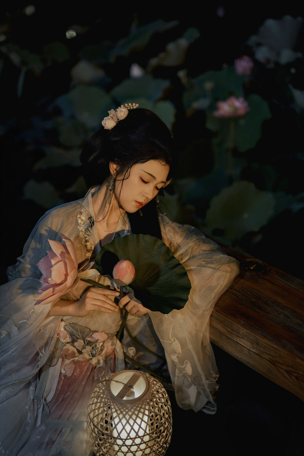 YiTuYu艺图语 Vol.9919 Xiao Qian (15P)