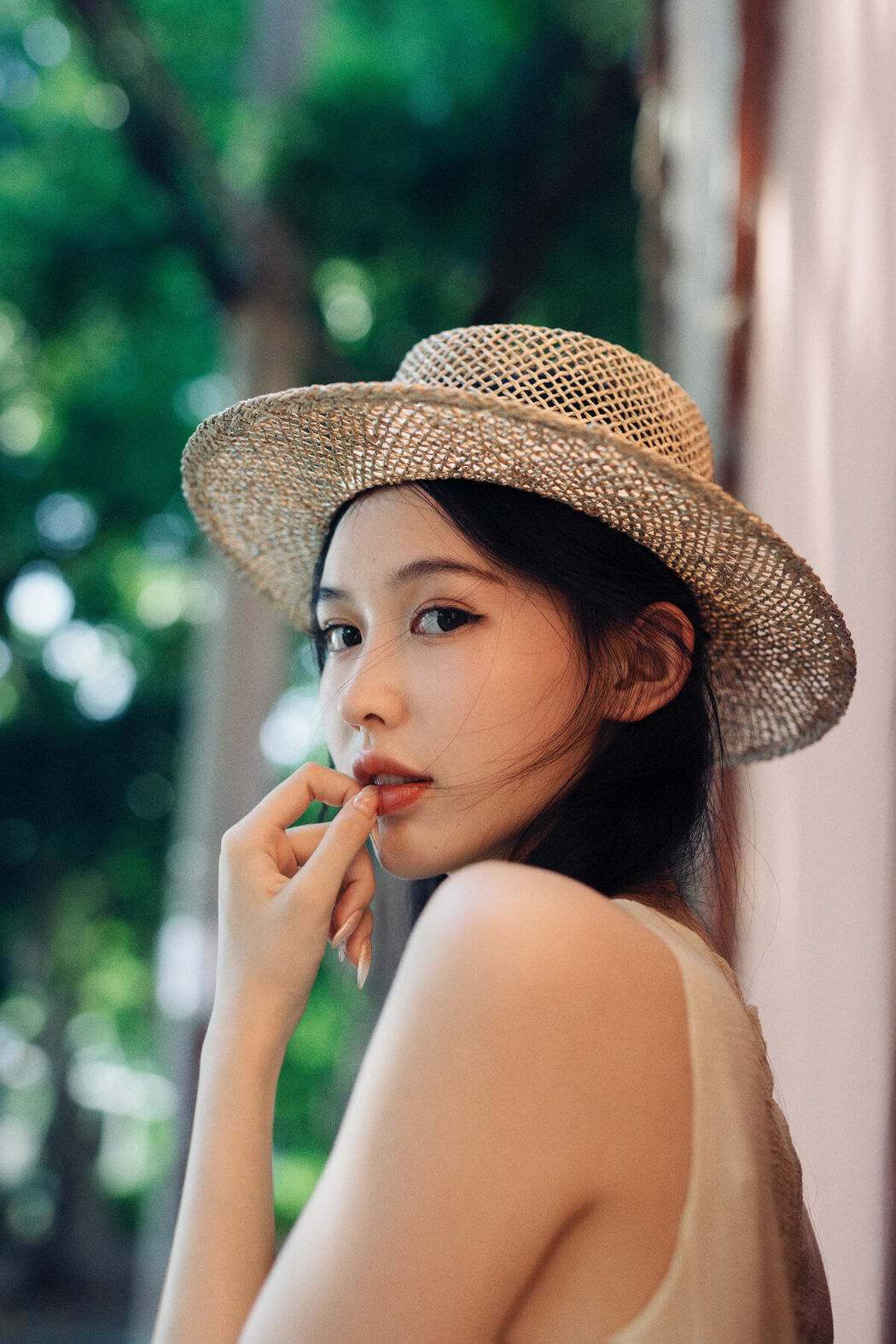YiTuYu艺图语 Vol.9922 Wei Lan (33P)
