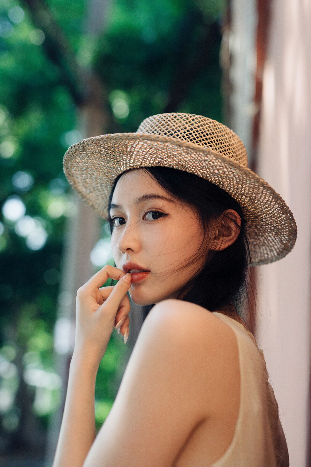 YiTuYu艺图语 Vol.9922 Wei Lan (33P)