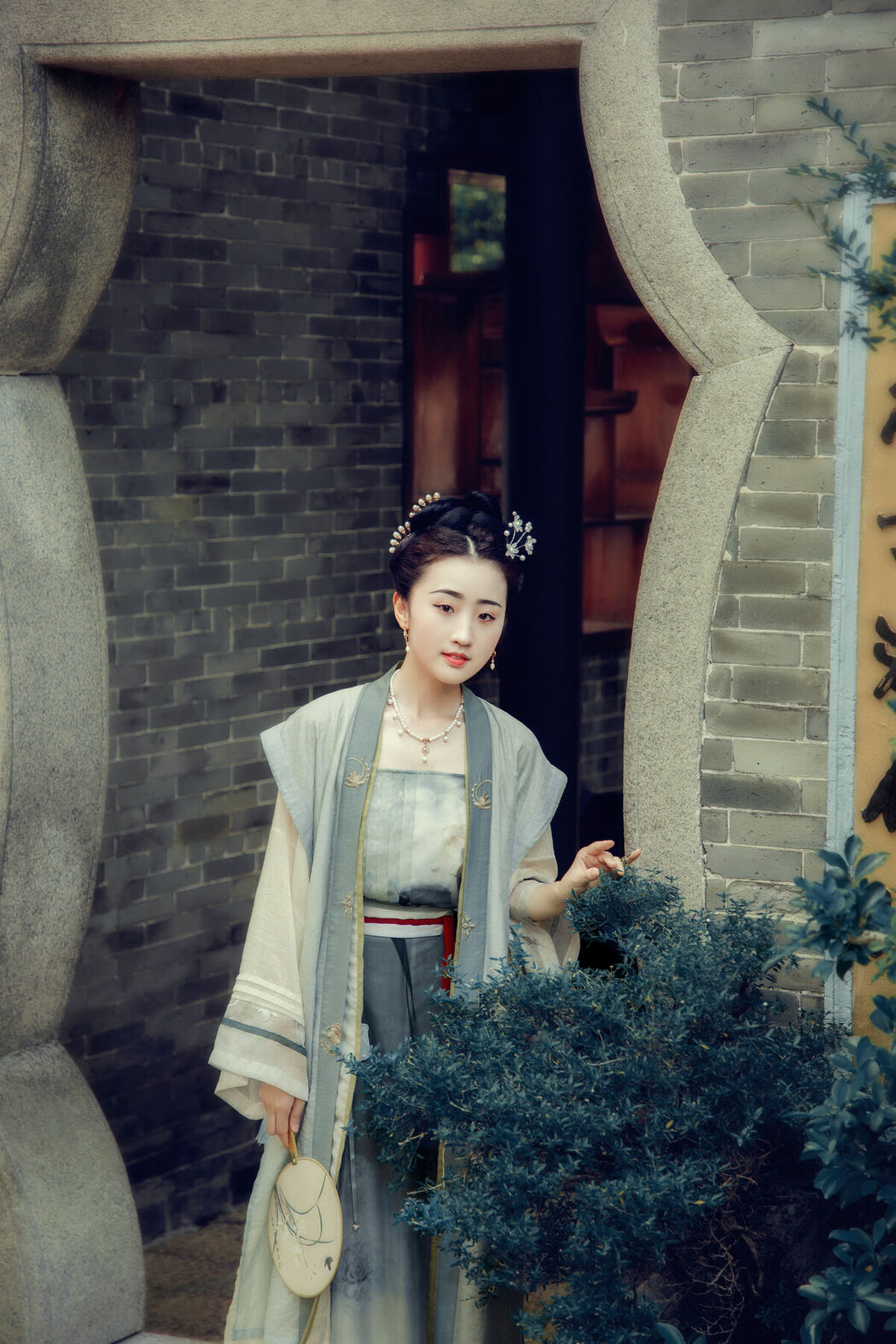 YiTuYu艺图语 Vol.9927 Ji Yue (28P)