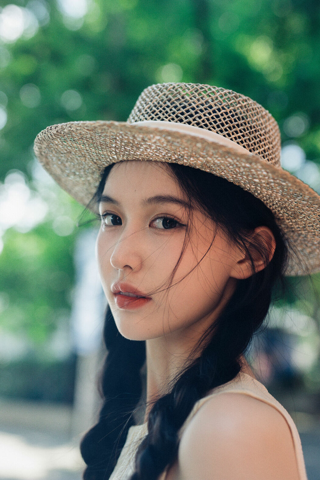 YiTuYu艺图语 Vol.9922 Wei Lan (33P)