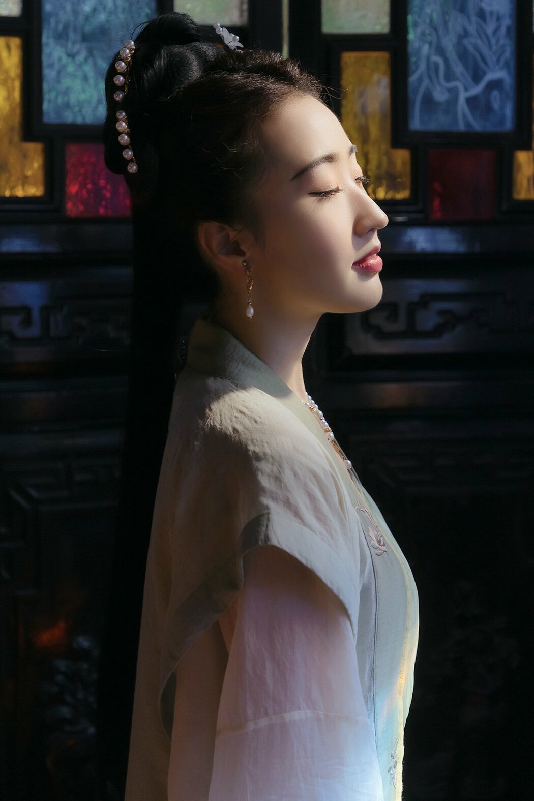 YiTuYu艺图语 Vol.9927 Ji Yue (28P) Cover Photo