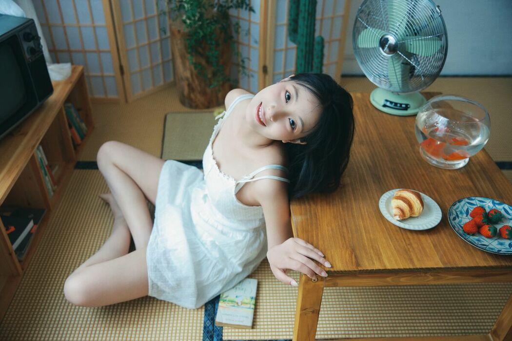 YiTuYu艺图语 Vol.9929 Xiao U (48P)