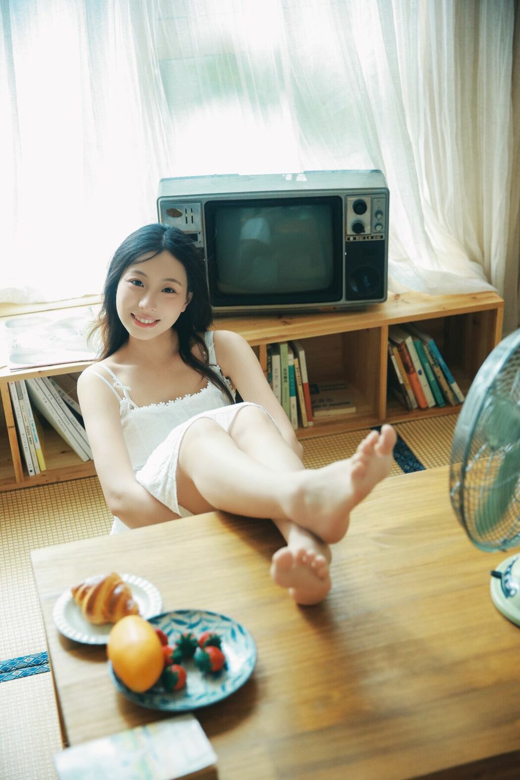 YiTuYu艺图语 Vol.9929 Xiao U (48P)