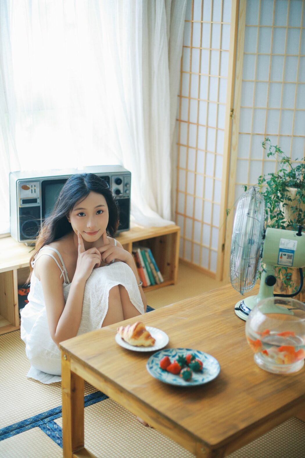 YiTuYu艺图语 Vol.9929 Xiao U (48P)