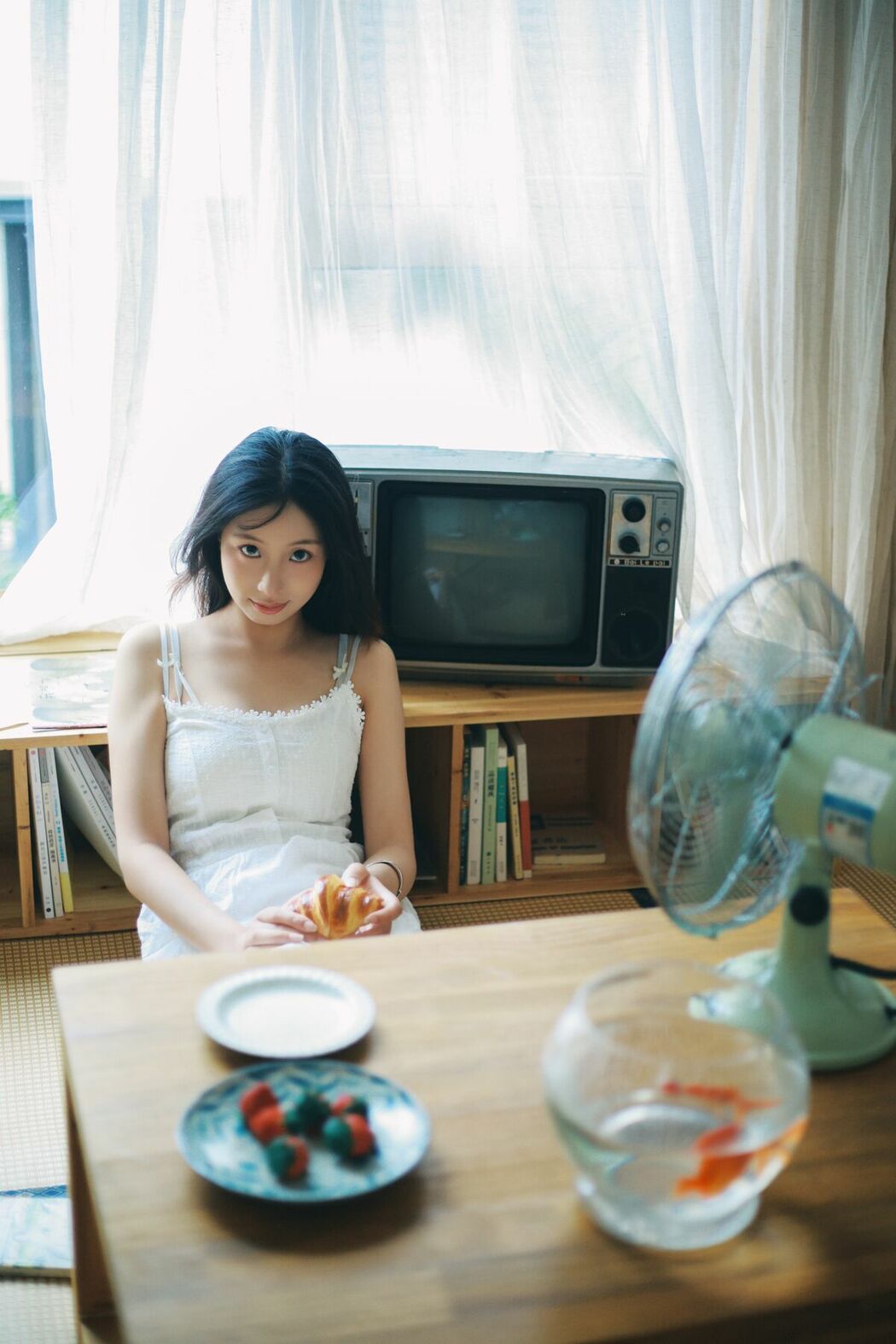 YiTuYu艺图语 Vol.9929 Xiao U (48P)