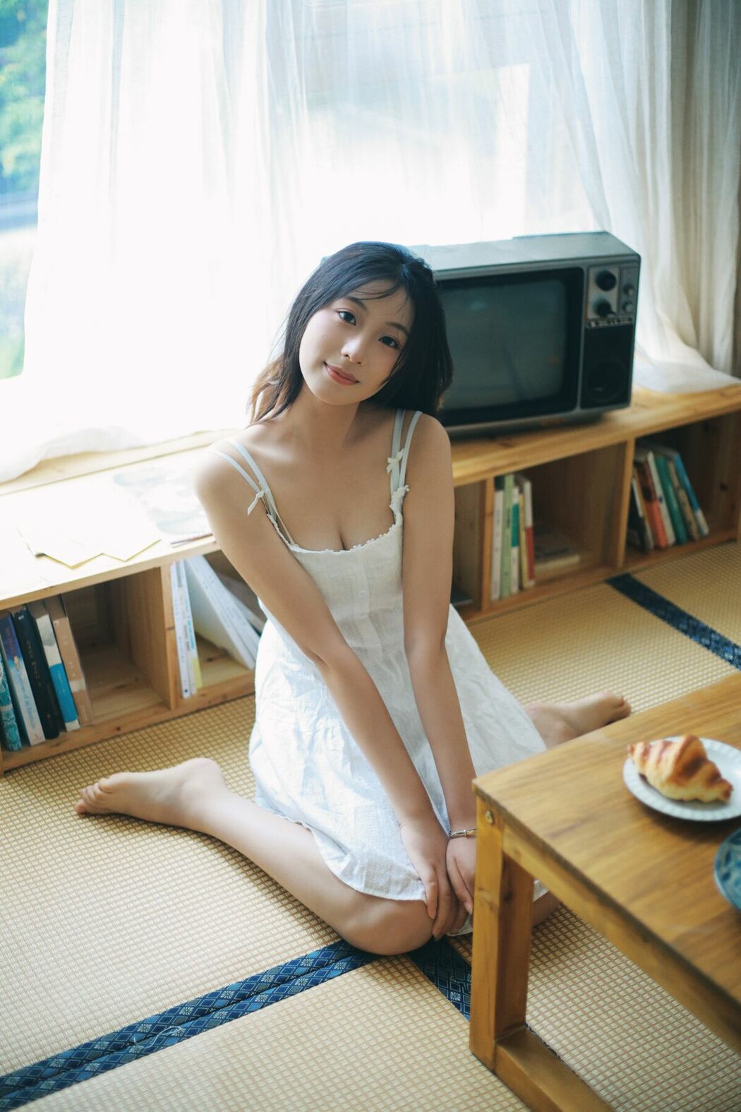 YiTuYu艺图语 Vol.9929 Xiao U (48P)