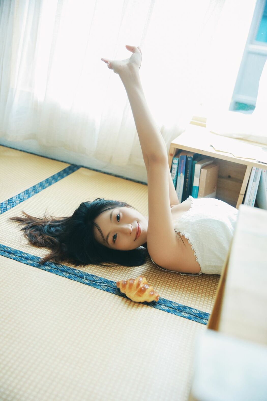 YiTuYu艺图语 Vol.9929 Xiao U (48P)