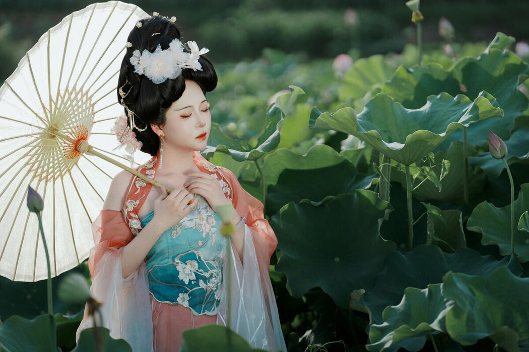 YiTuYu艺图语 Vol.9931 Ning Ying Zhi Bi (17P)