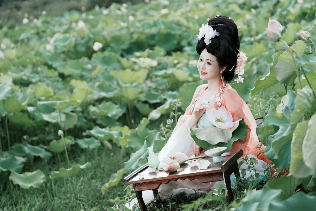 YiTuYu艺图语 Vol.9931 Ning Ying Zhi Bi (17P)