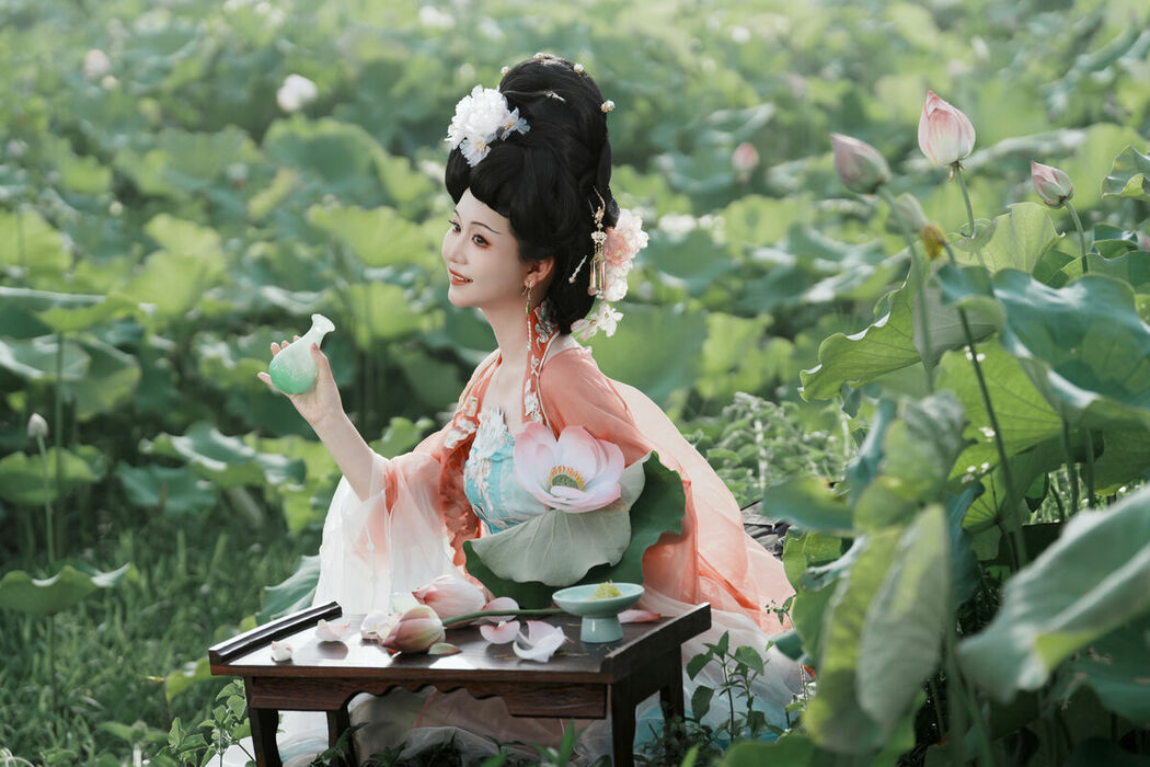 YiTuYu艺图语 Vol.9931 Ning Ying Zhi Bi (17P)