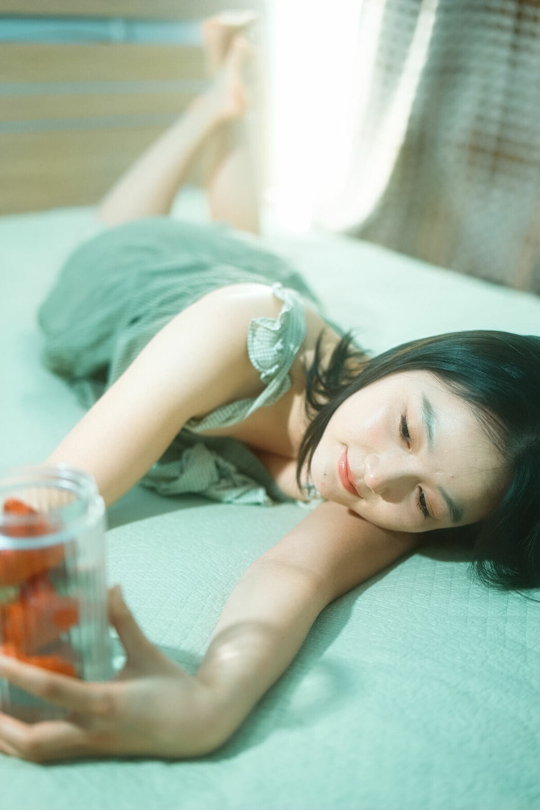 YiTuYu艺图语 Vol.9932 Kiri Kiri (15P)