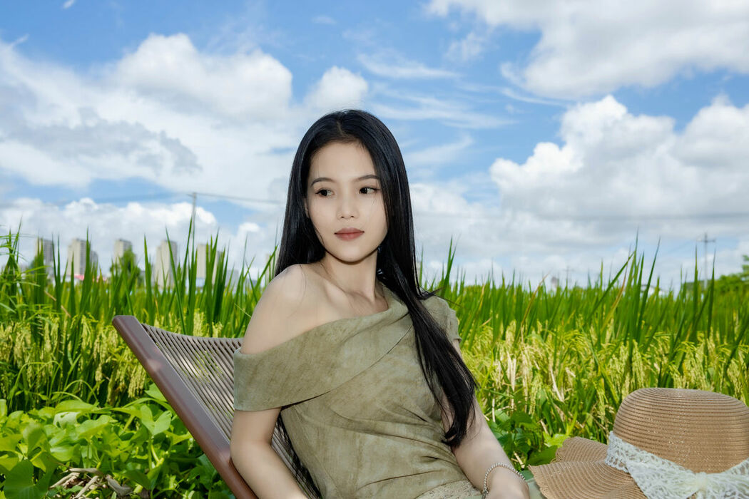 YiTuYu艺图语 Vol.9933 Chen Shi Er Ing (36P)