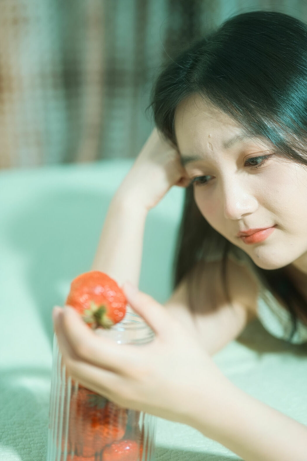 YiTuYu艺图语 Vol.9932 Kiri Kiri (15P)