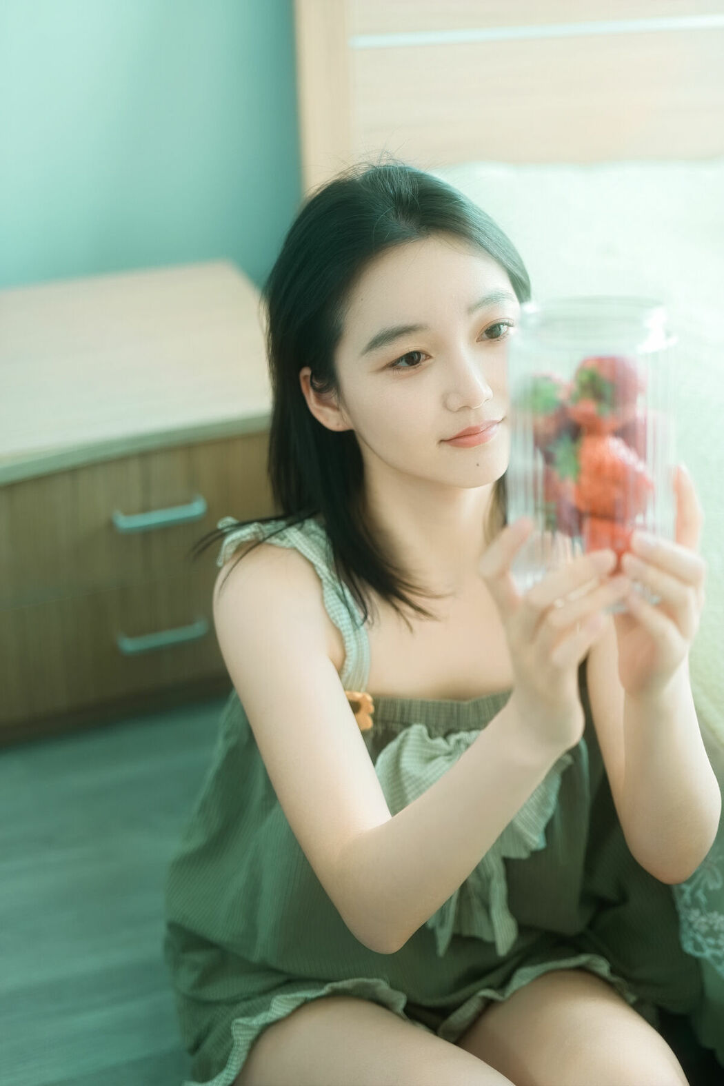 YiTuYu艺图语 Vol.9932 Kiri Kiri (15P)