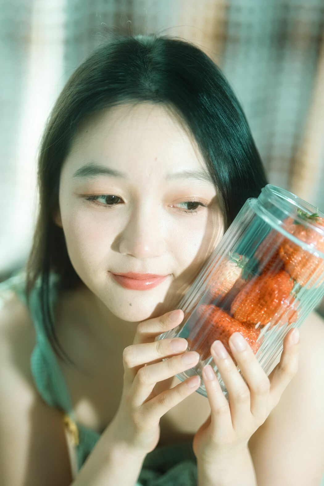 YiTuYu艺图语 Vol.9932 Kiri Kiri (15P)