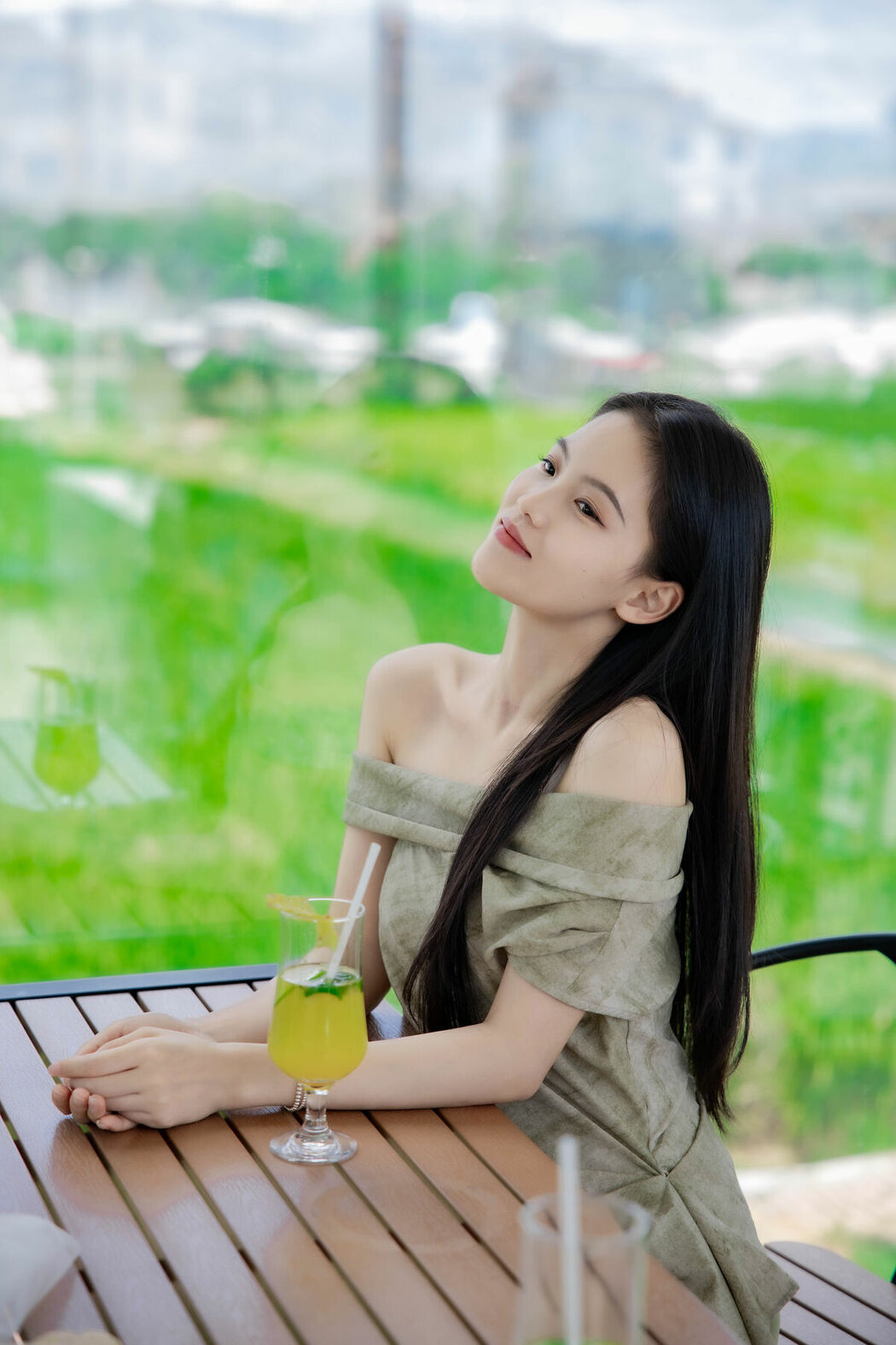 YiTuYu艺图语 Vol.9933 Chen Shi Er Ing (36P)