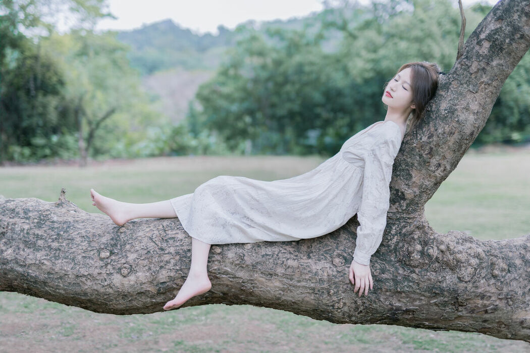 YiTuYu艺图语 Vol.9937 Xiao Kai (32P)