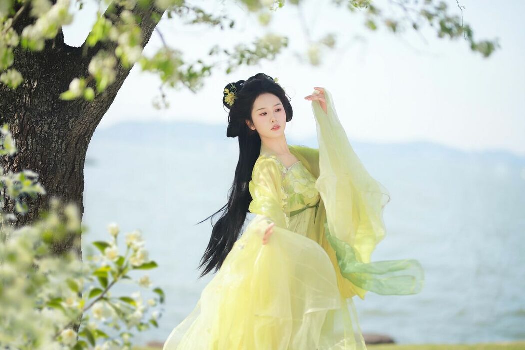 YiTuYu艺图语 Vol.9934 Han Han Ting (28P)