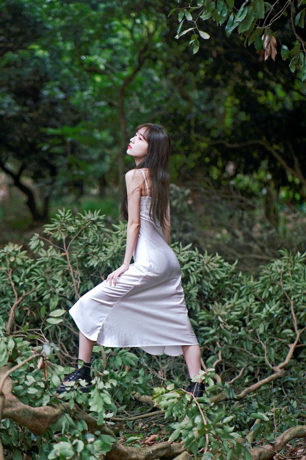 YiTuYu艺图语 Vol.9935 KK (21P)