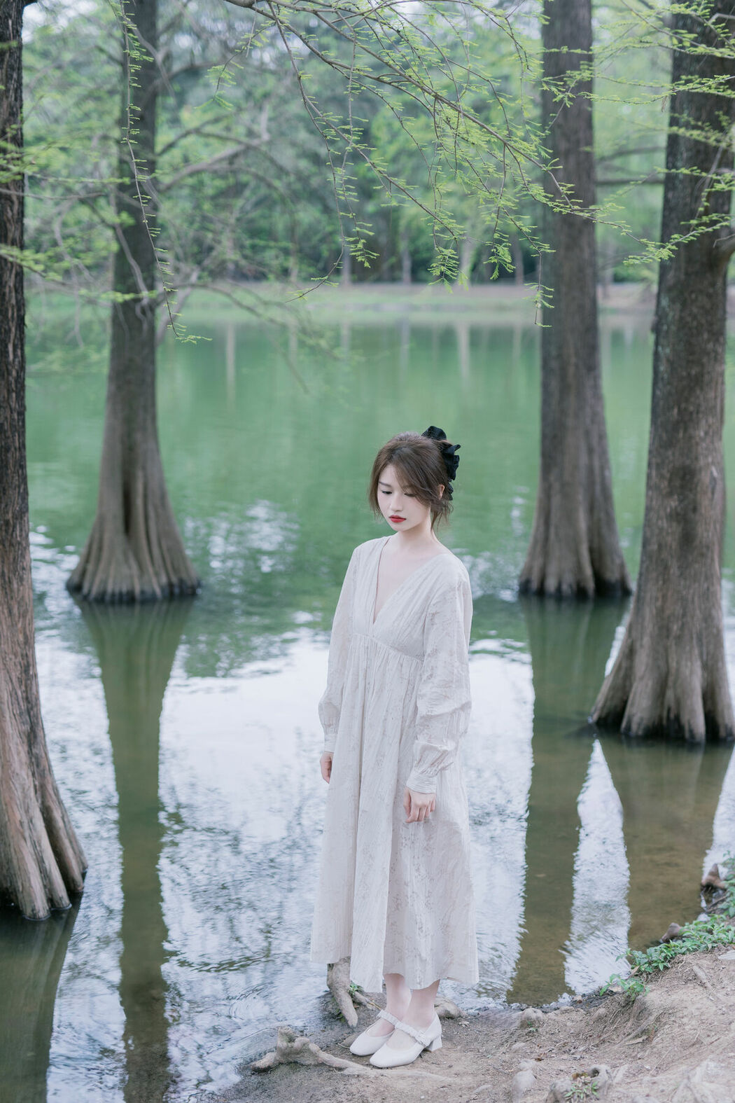 YiTuYu艺图语 Vol.9937 Xiao Kai (32P)