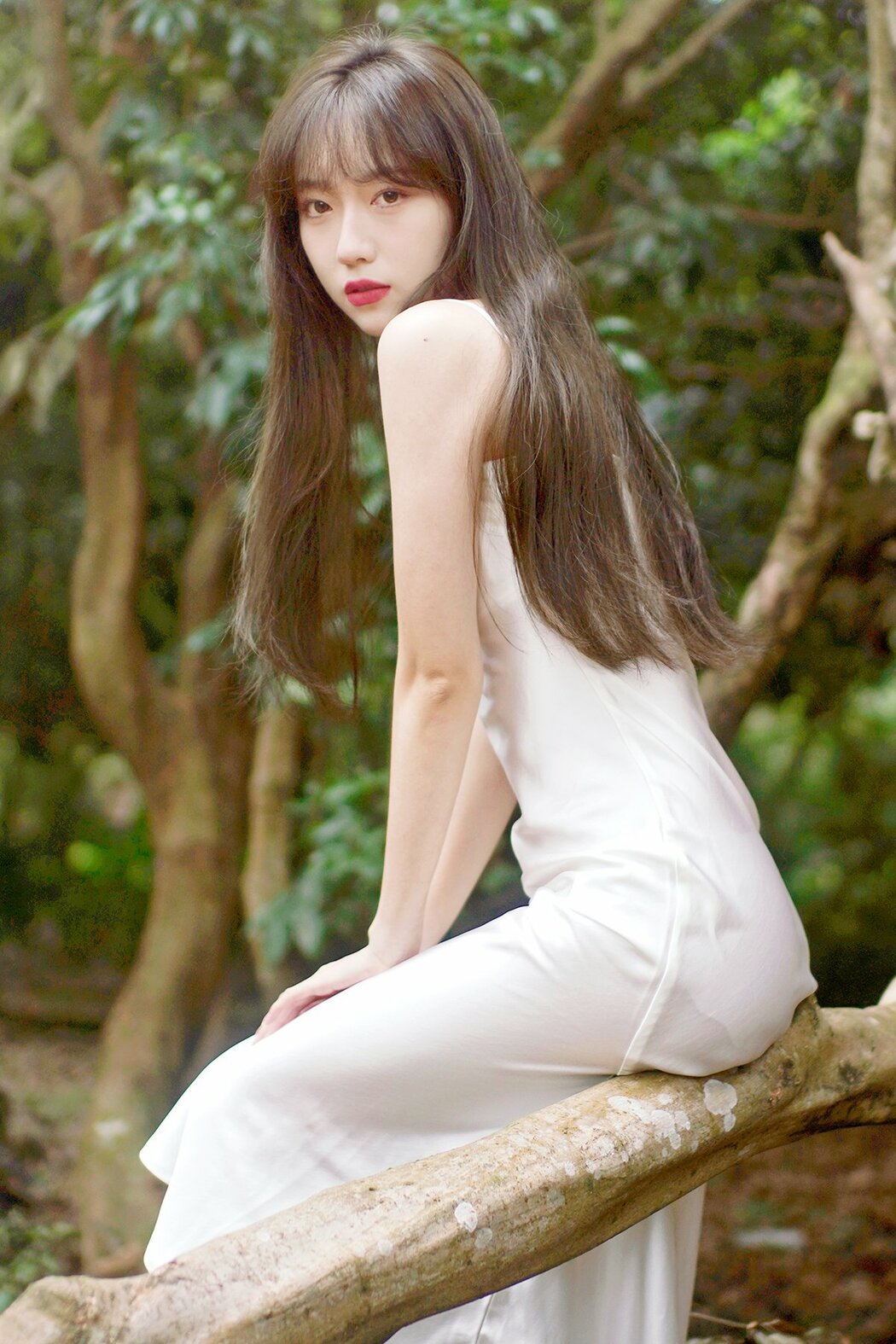 YiTuYu艺图语 Vol.9935 KK (21P) Cover Photo