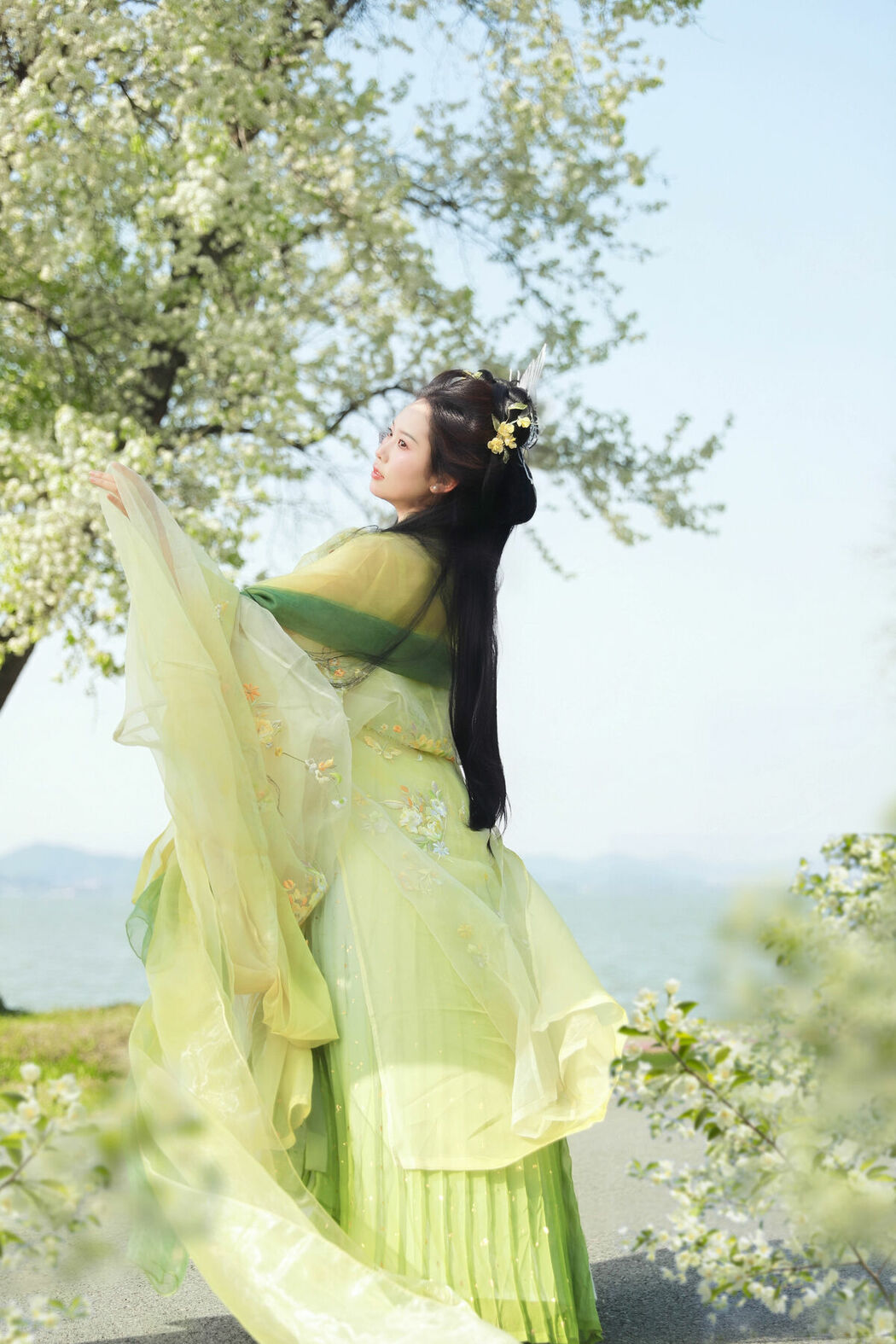 YiTuYu艺图语 Vol.9934 Han Han Ting (28P)