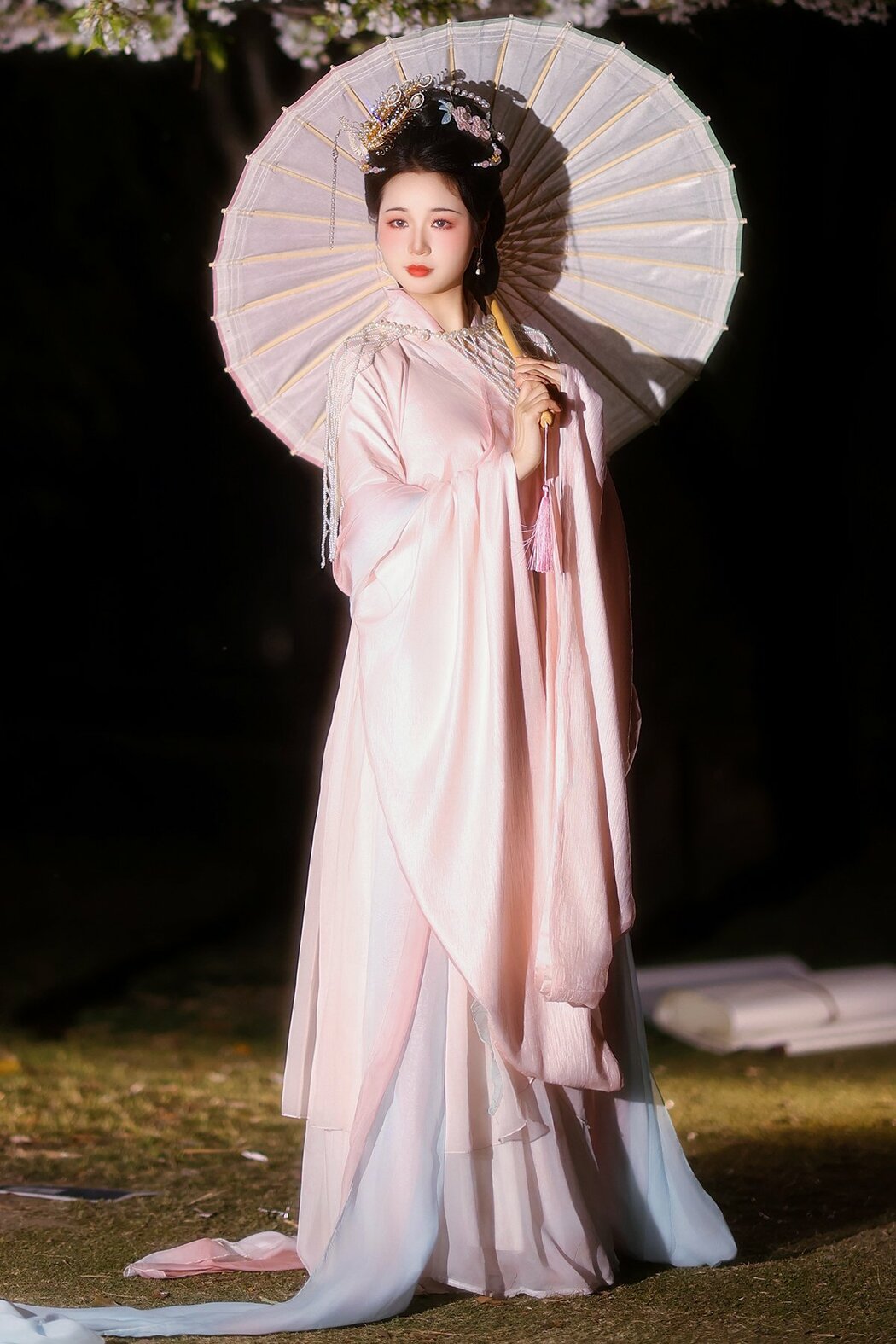 YiTuYu艺图语 Vol.9938 Ye Zi (17P) Cover Photo