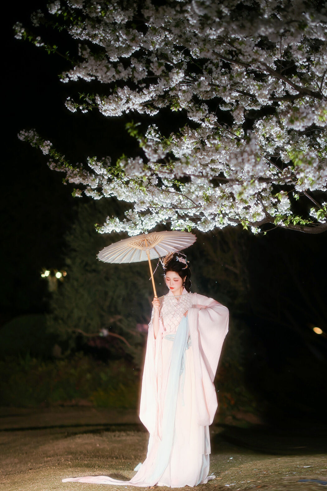 YiTuYu艺图语 Vol.9938 Ye Zi (17P)