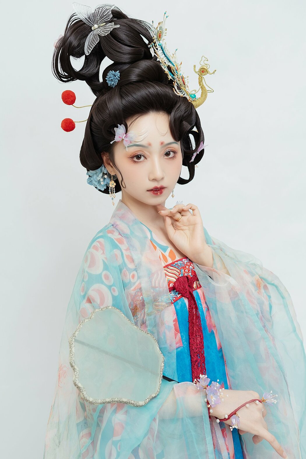 YiTuYu艺图语 Vol.9939 Ling Jie (22P) Cover Photo