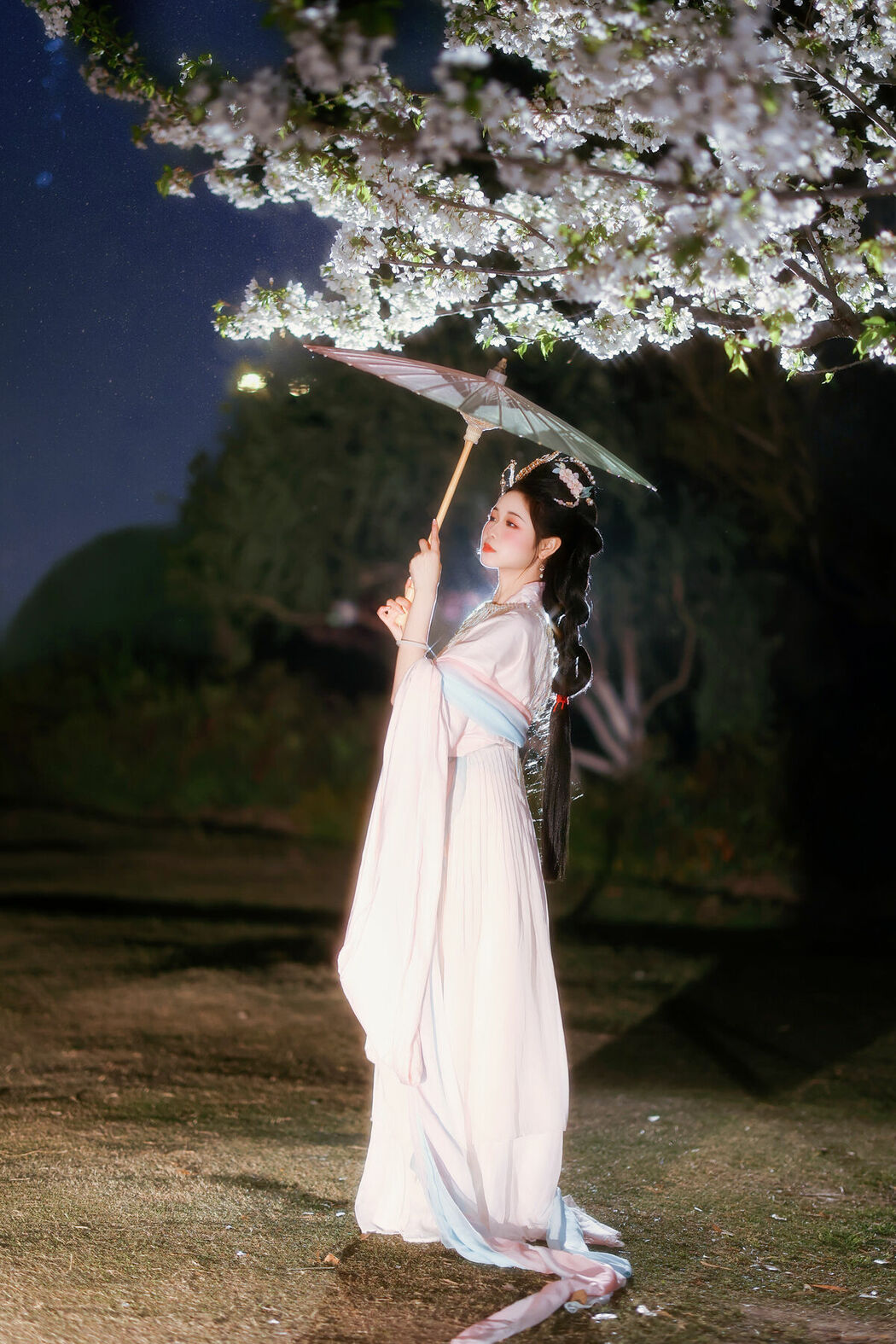 YiTuYu艺图语 Vol.9938 Ye Zi (17P)