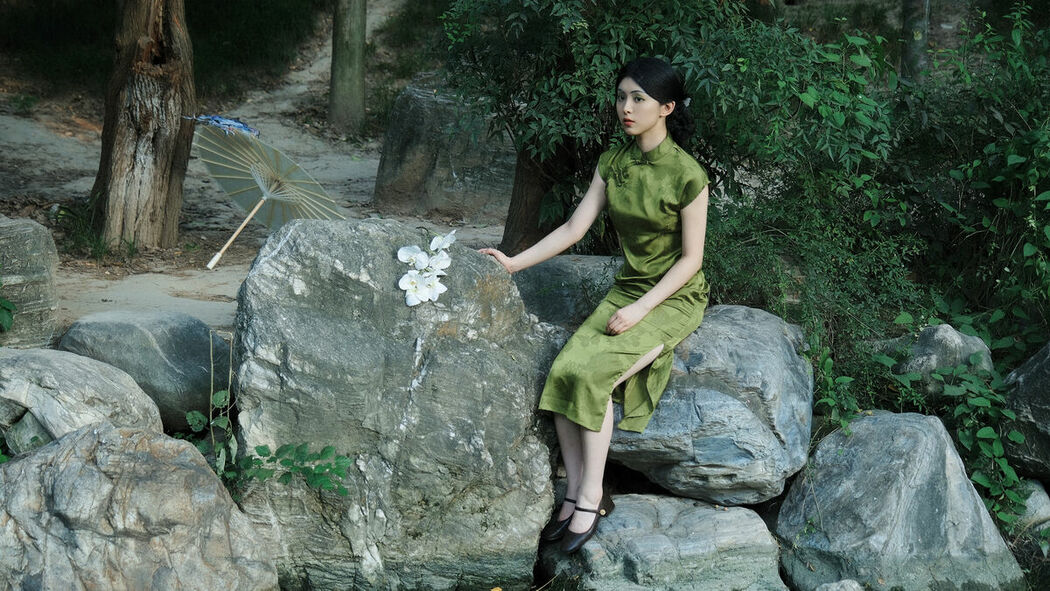 YiTuYu艺图语 Vol.9941 Chen Zi He (22P)