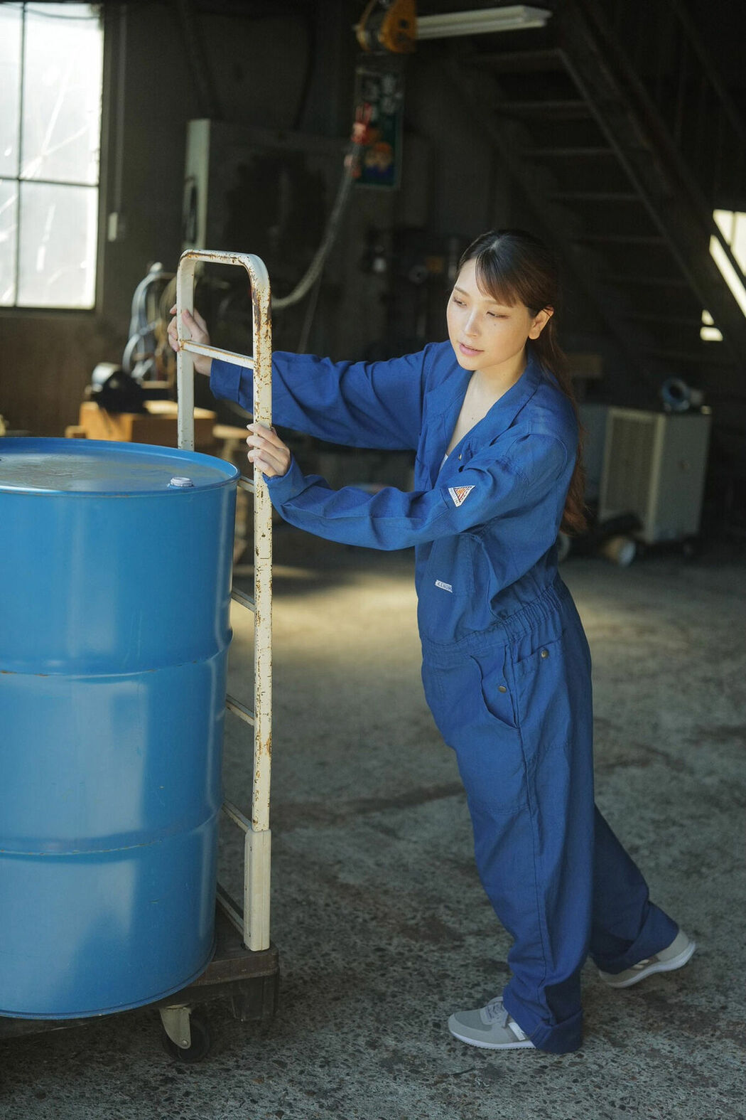 JP Marina Amatsu あまつまりな – ツナギを脱いだらSPA デジタル写真集 SPA BOOKS (61P)