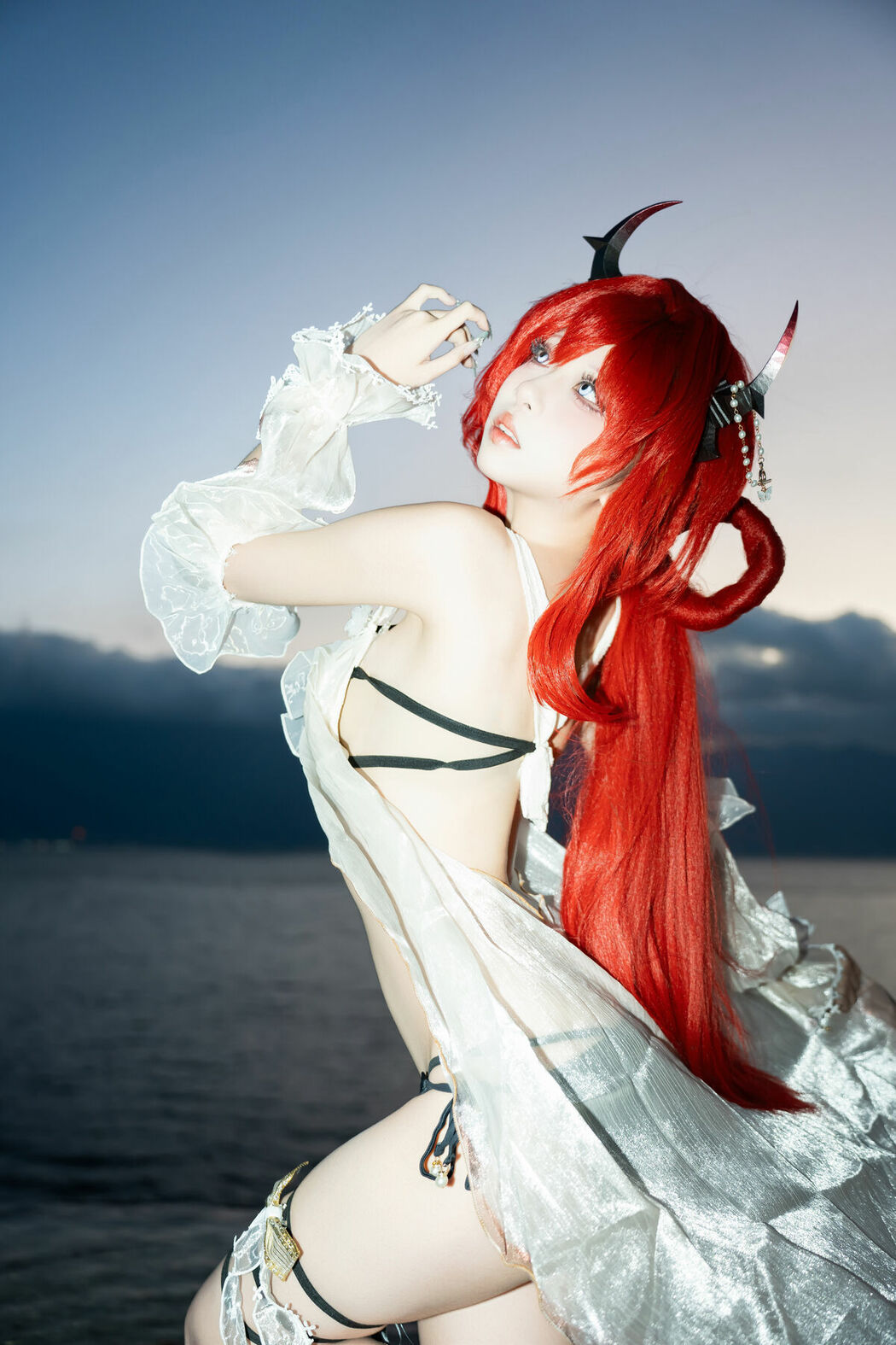 Coser@纸悦Etsu_ko – 明日方舟 史尔特尔 泳装 (38P)