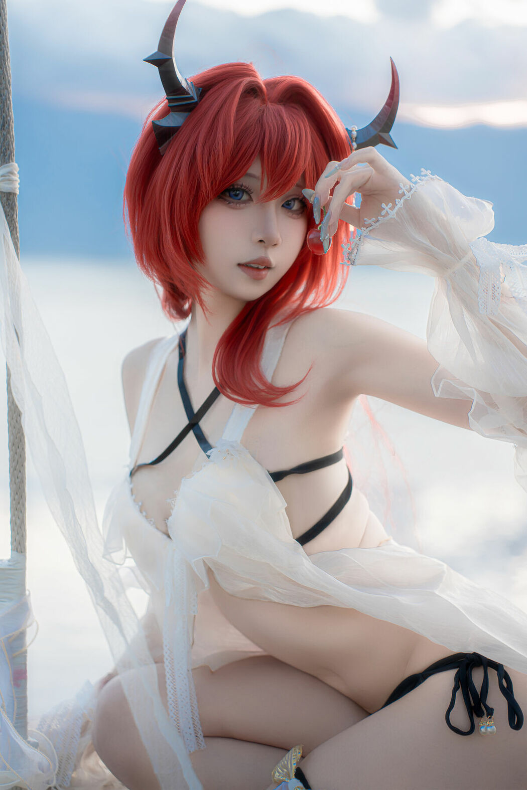Coser@纸悦Etsu_ko – 明日方舟 史尔特尔 泳装 (38P)