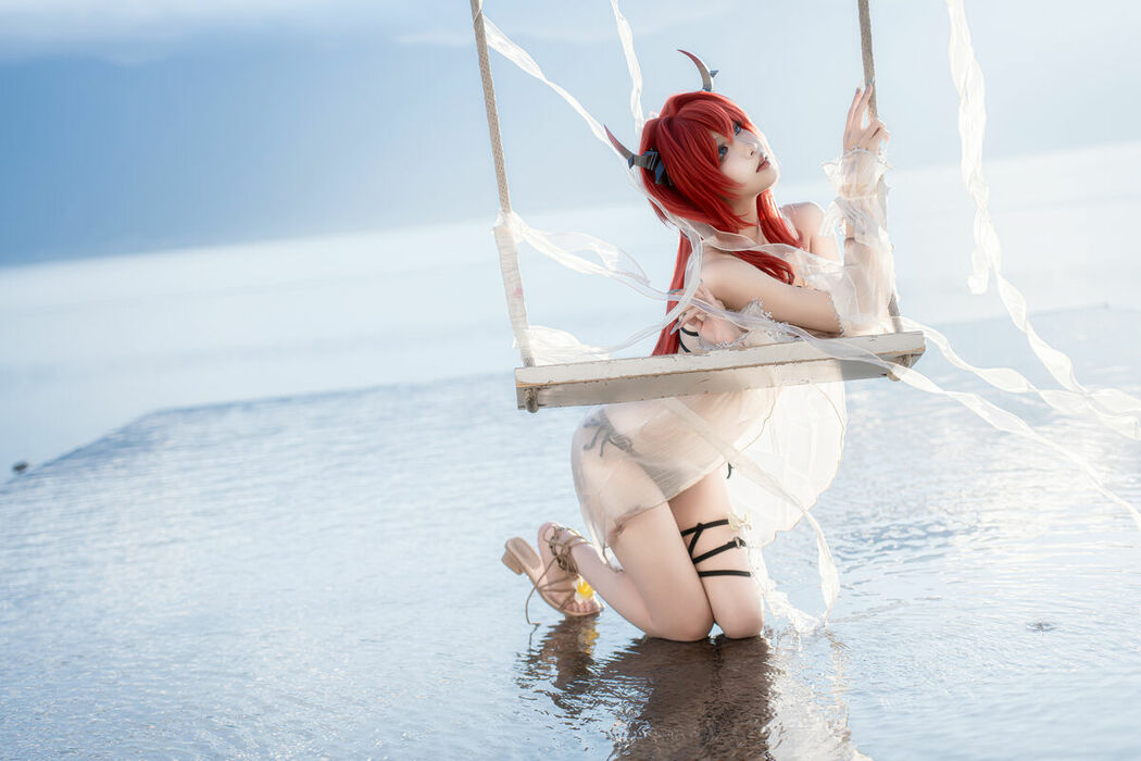 Coser@纸悦Etsu_ko – 明日方舟 史尔特尔 泳装 (38P)