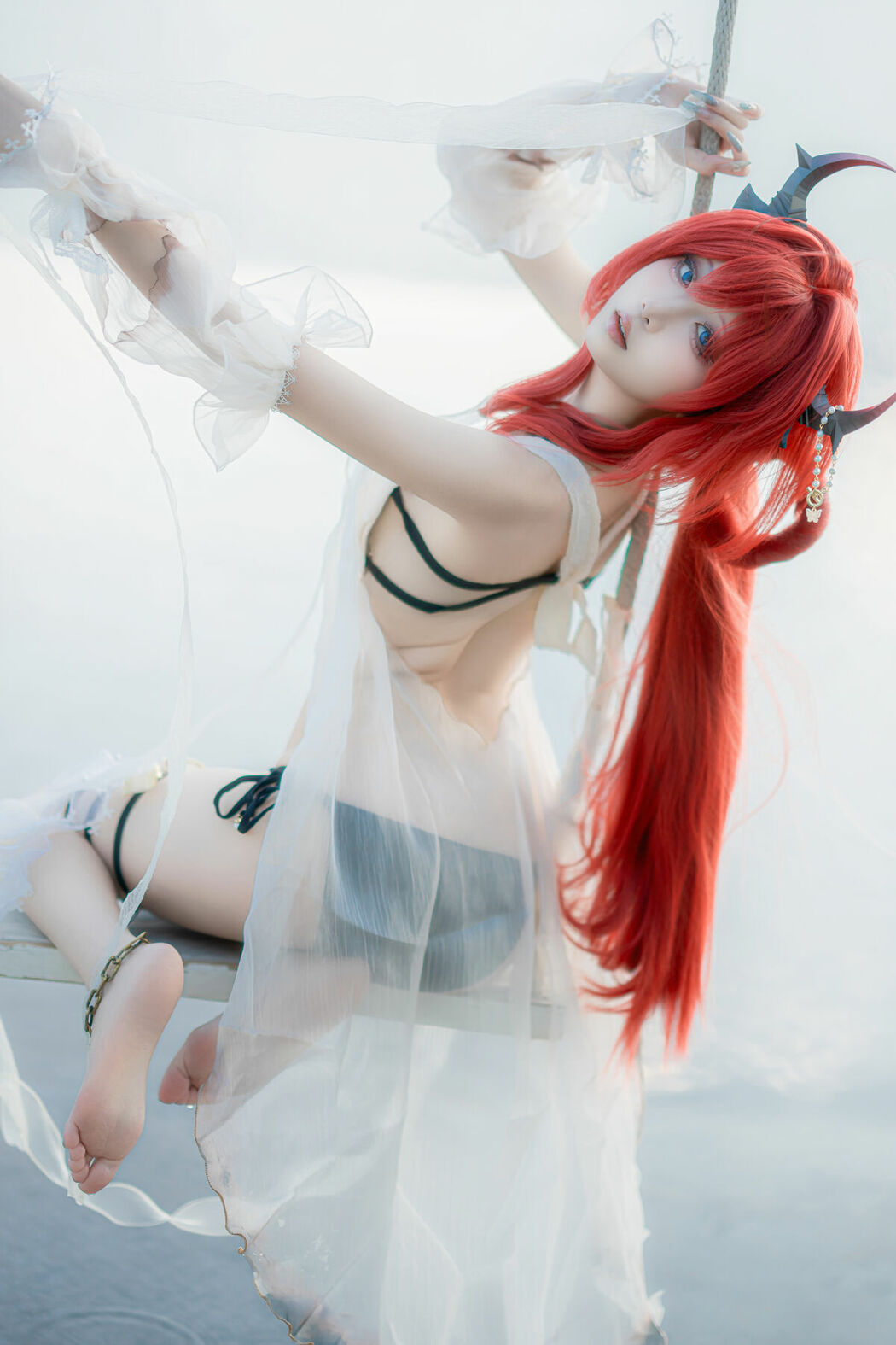 Coser@纸悦Etsu_ko – 明日方舟 史尔特尔 泳装 (38P)