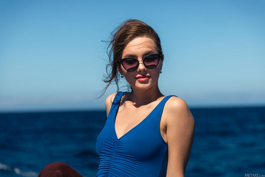 MetArt Liz Ocean – Adrift Desire Part01 (59P)