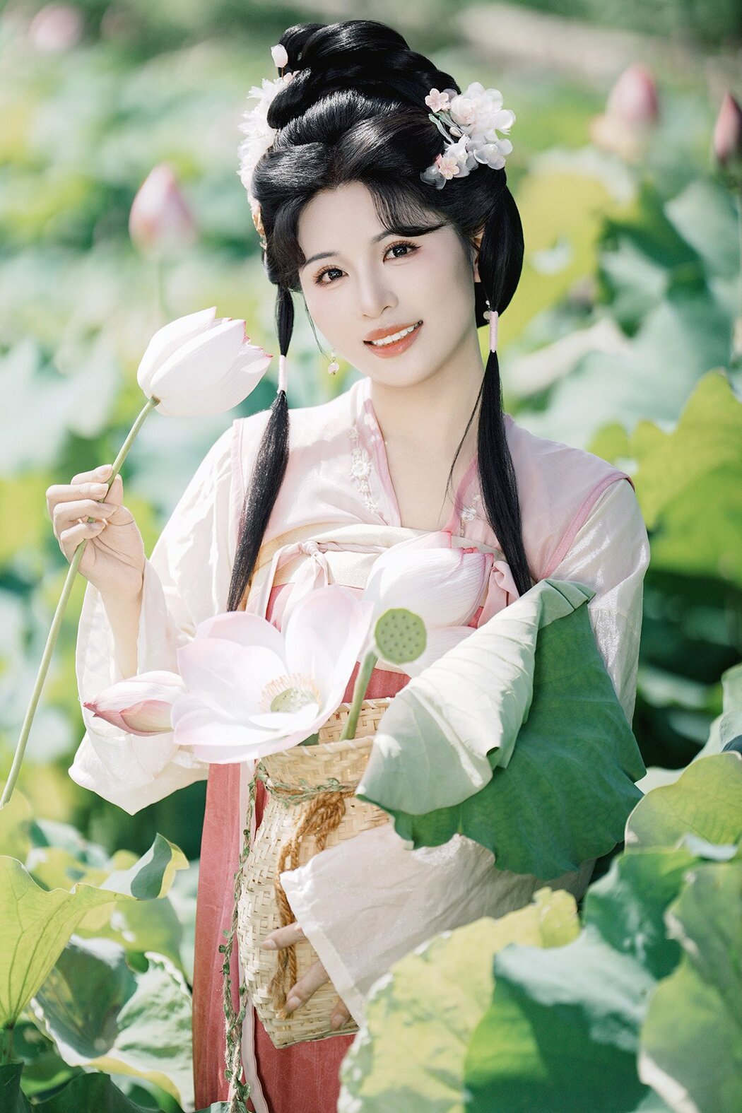 YiTuYu艺图语 Vol.9944 Gui Hua Ya (21P) Cover Photo