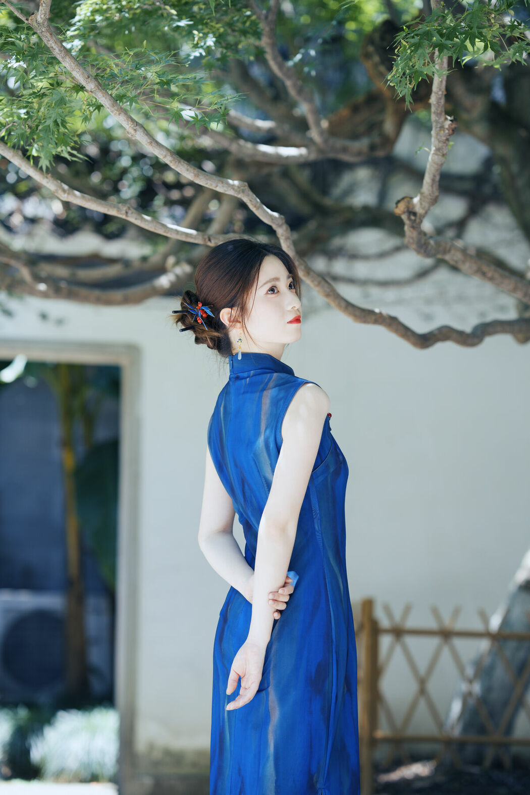 YiTuYu艺图语 Vol.9949 Li Li (54P)