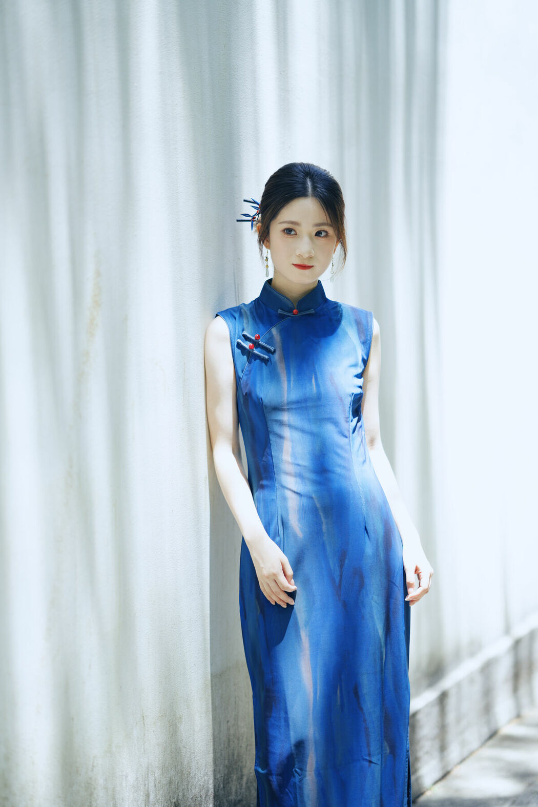 YiTuYu艺图语 Vol.9949 Li Li (54P)