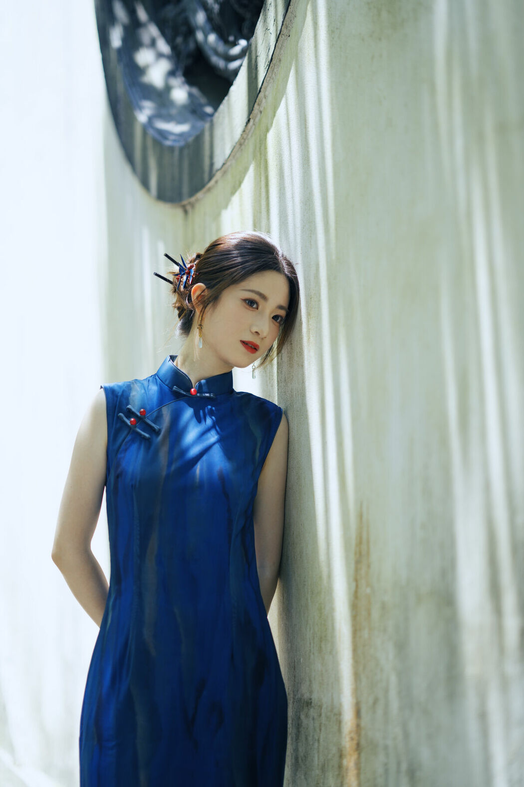 YiTuYu艺图语 Vol.9949 Li Li (54P)
