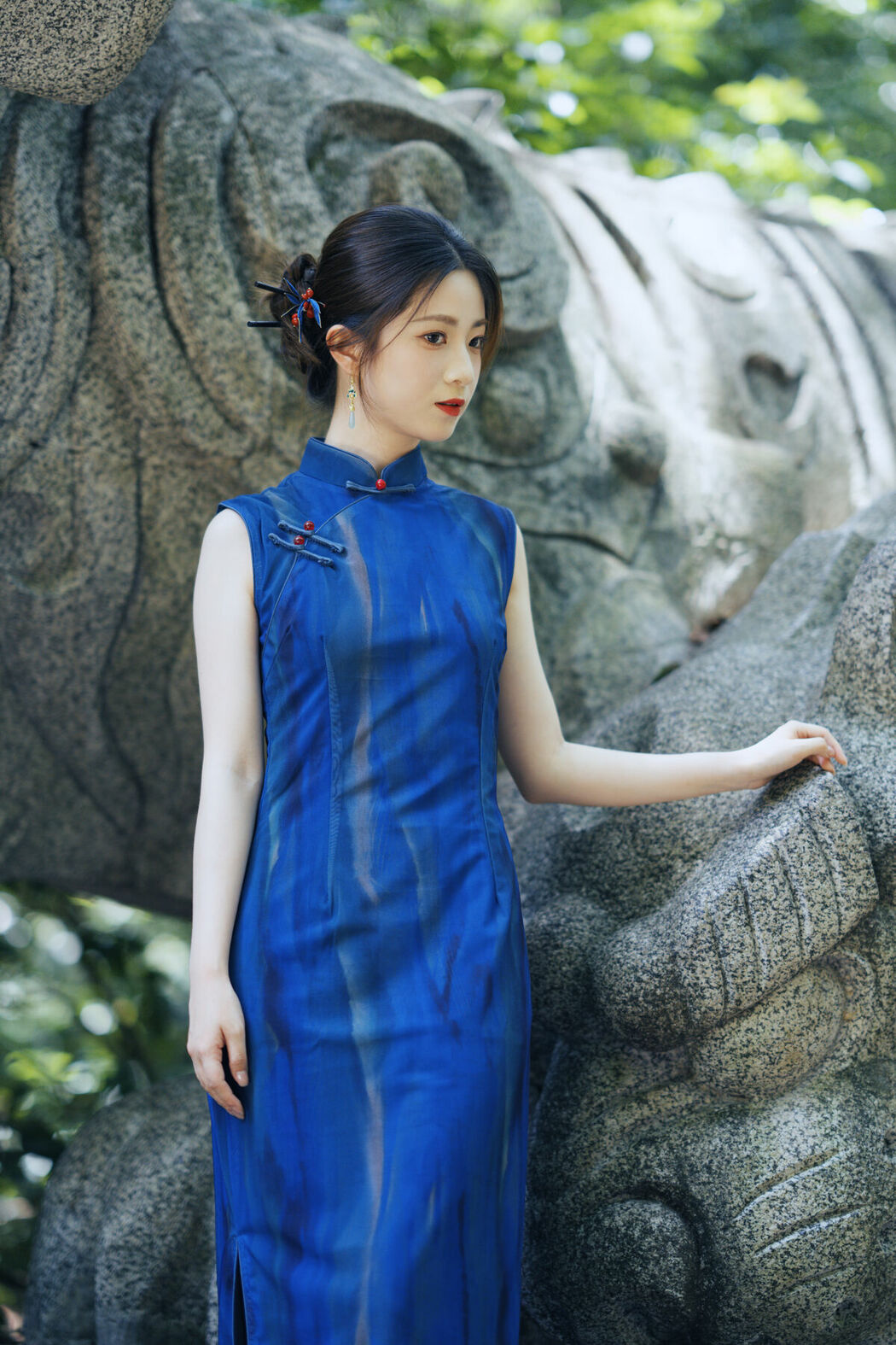 YiTuYu艺图语 Vol.9949 Li Li (54P)