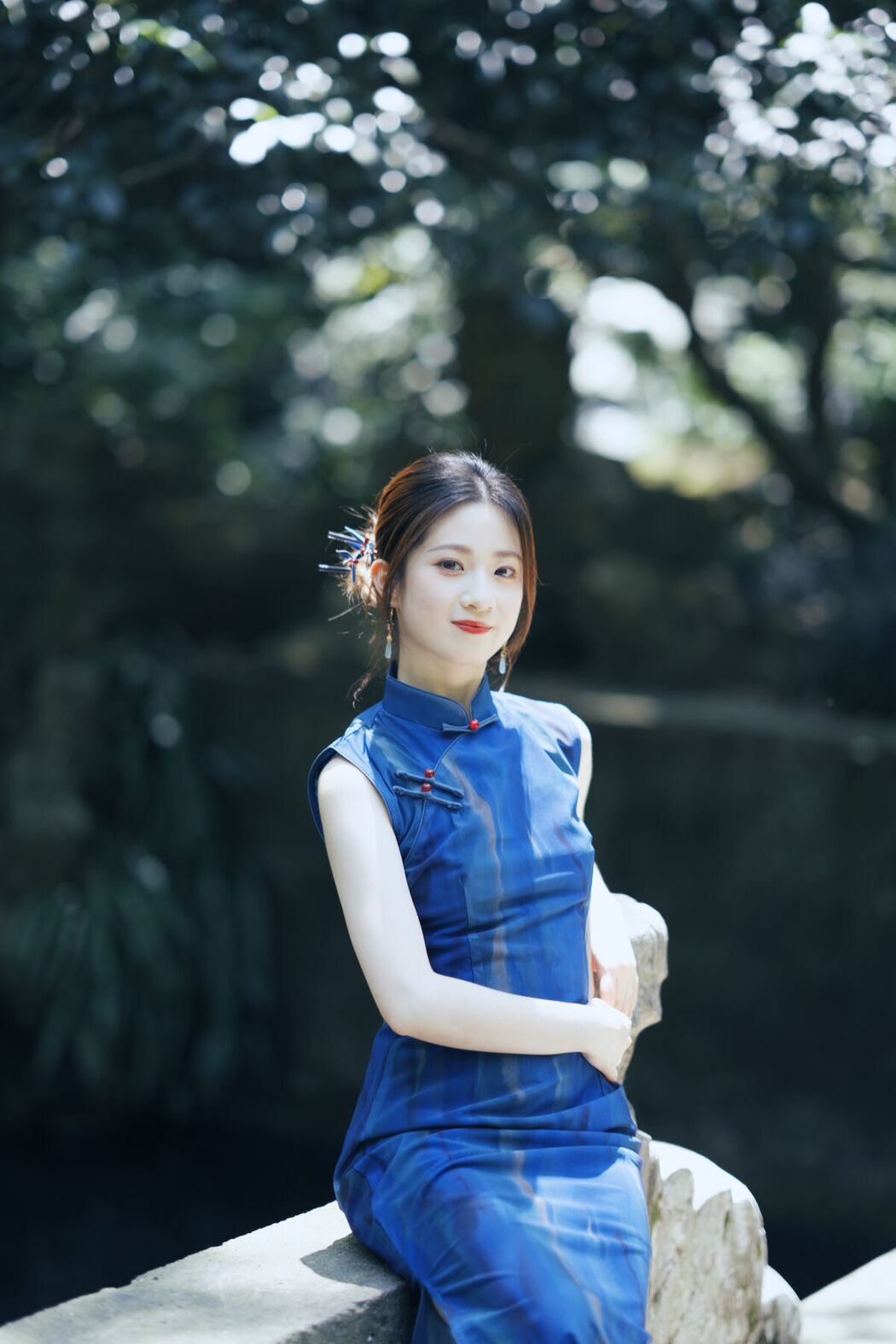 YiTuYu艺图语 Vol.9949 Li Li (54P)