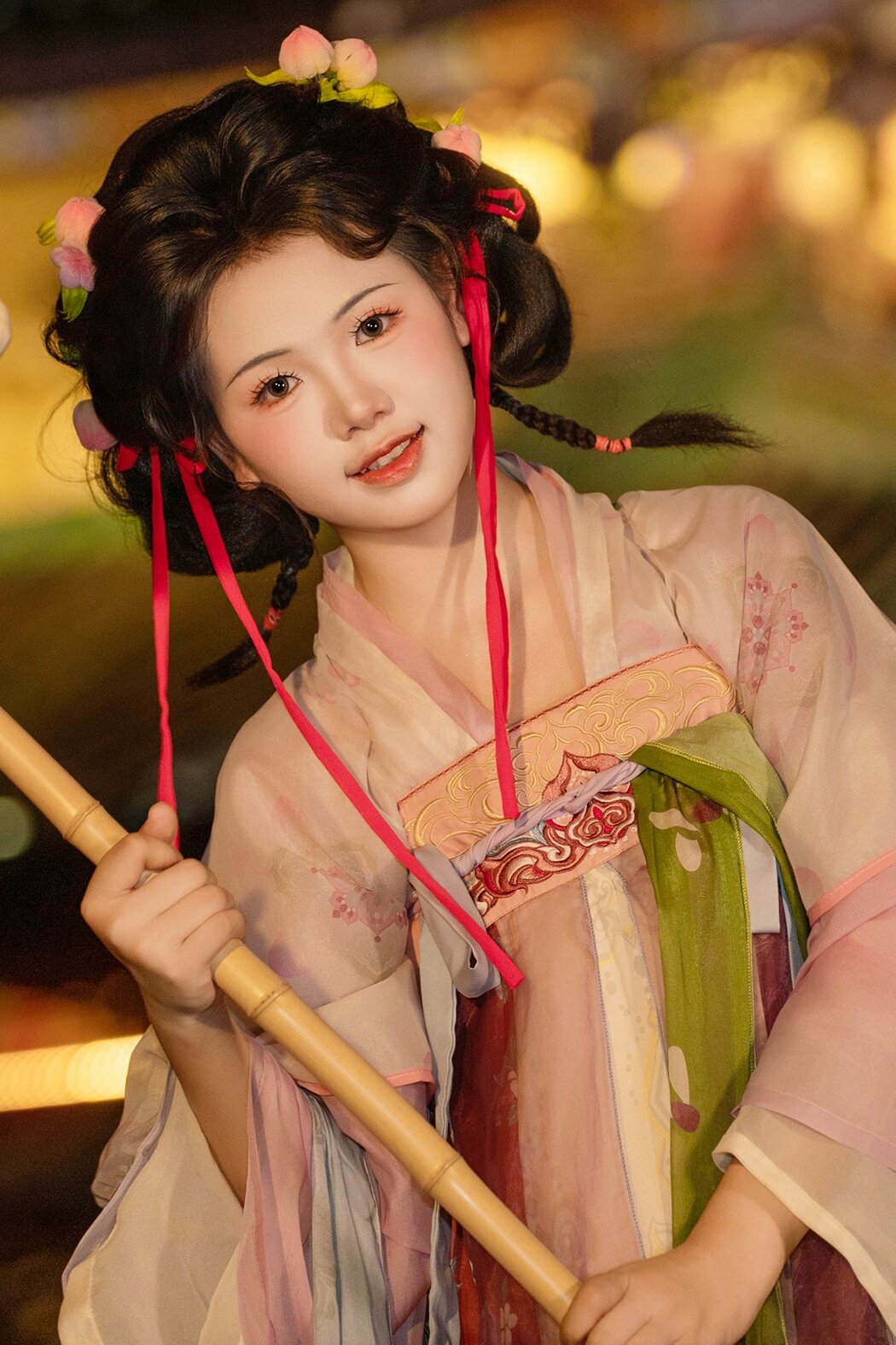 YiTuYu艺图语 Vol.9947 Nuo Mi Xiao Tuan Zi (14P) Cover Photo