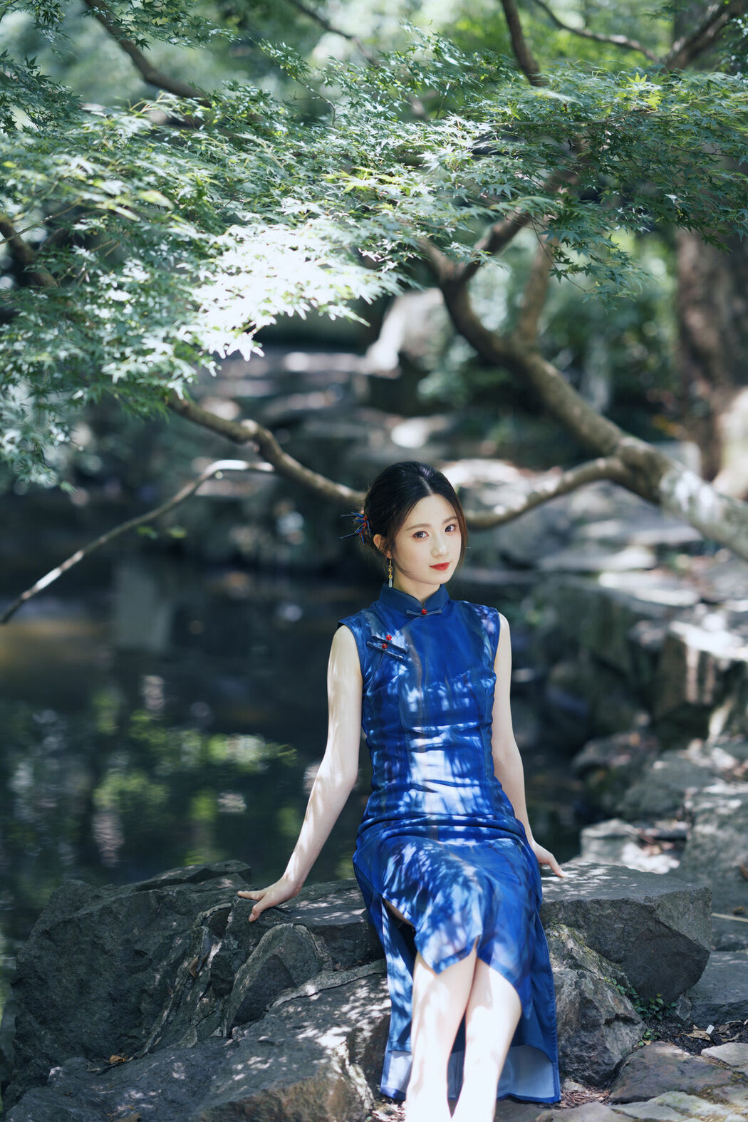 YiTuYu艺图语 Vol.9949 Li Li (54P)