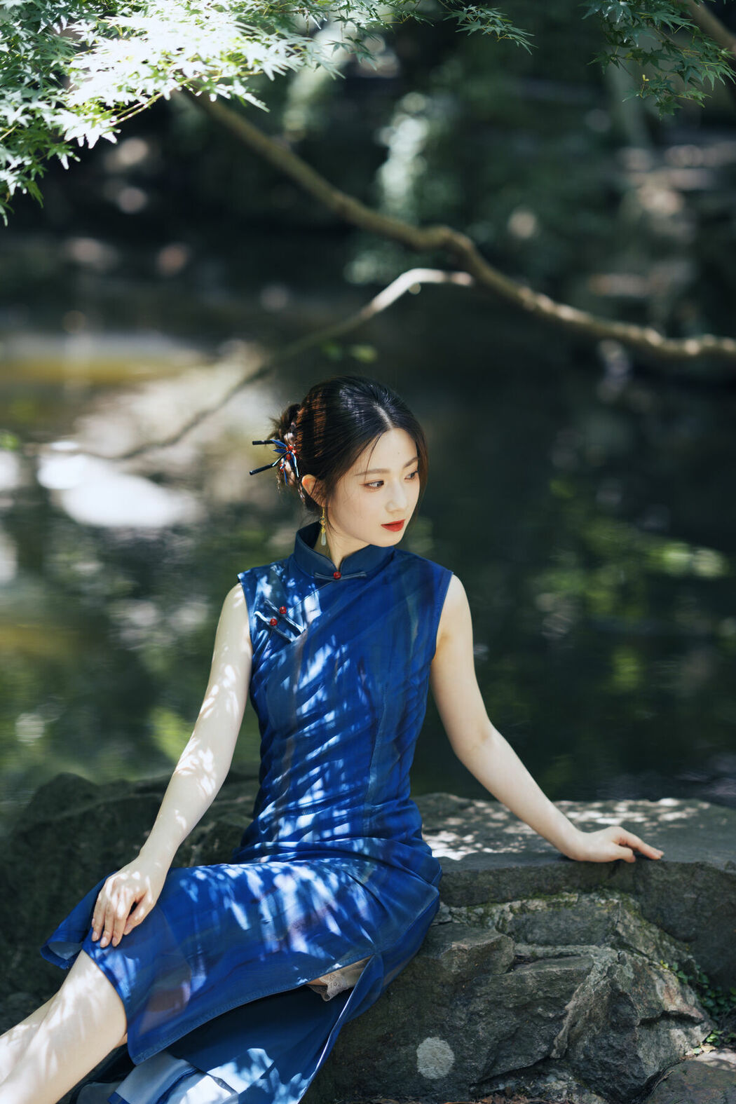 YiTuYu艺图语 Vol.9949 Li Li (54P)